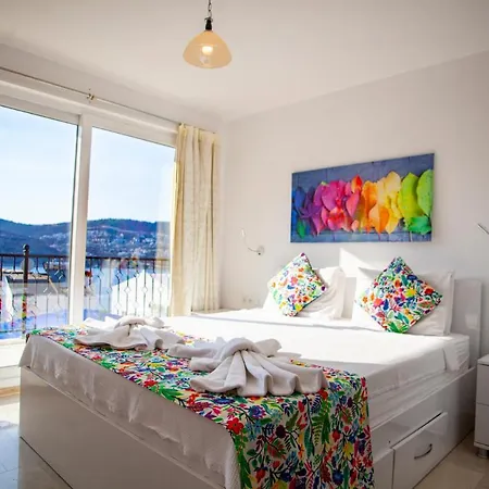 The Ultimate In An Ideal Location Antalya 1043 Vila Kalkan