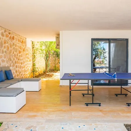 The Ultimate In An Ideal Location Antalya 1043 *